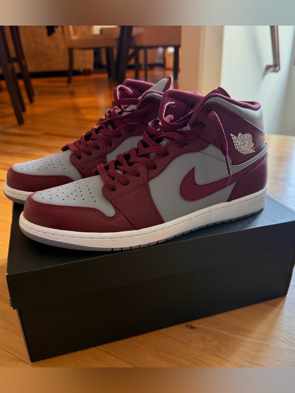 Air Jordan 1 Mid Cherrywood Men’s Size 13
